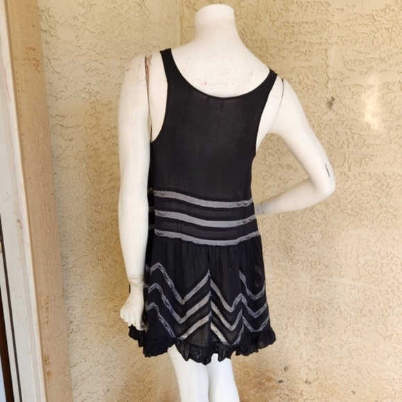 Free PeopleLace and Voile Trapeze Slip Black Combo - Picture 5 of 7